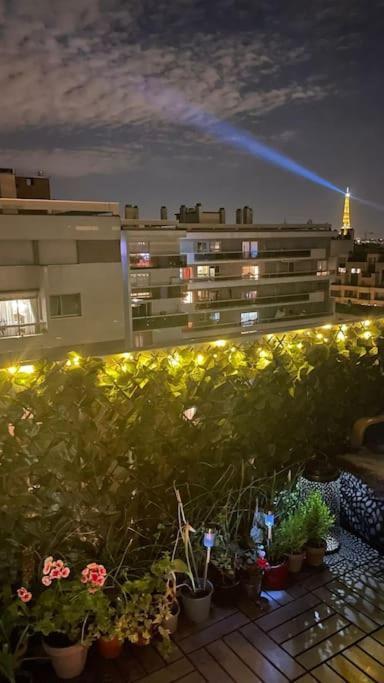 Nice Loft With Romantic View Over The Eiffel Tower Paris Eksteriør bilde